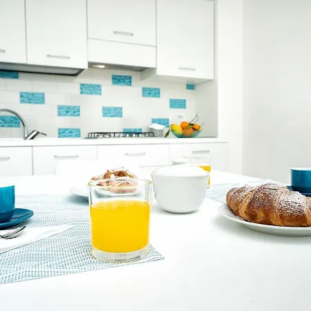 Casa Acqua Marina - Only 6 Steps From The Main Road Apartmán *