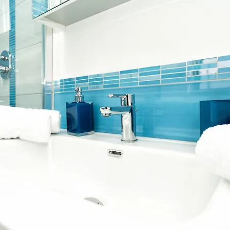 Apartament Casa Acqua Marina - Only 6 Steps From The Main Road