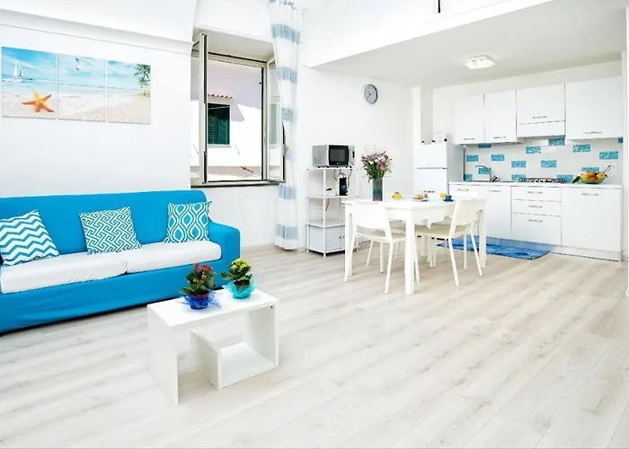 Casa Acqua Marina - Only 6 Steps From The Main Road Amalfi