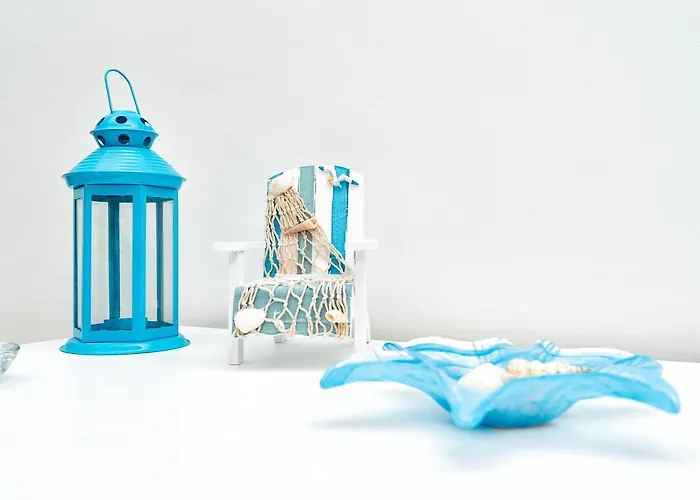 Casa Acqua Marina - Only 6 Steps From The Main Road Apartment *