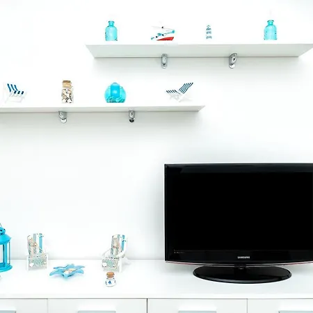 Casa Acqua Marina - Only 6 Steps From The Main Road